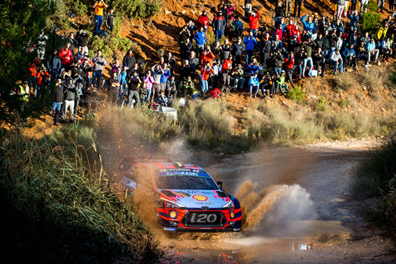 现代车队史上首次荣登WRC综合冠军宝座 驰骋赛场大秀强劲技术实力