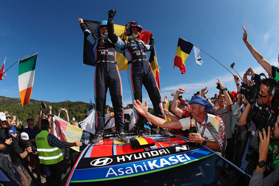 现代车队史上首次荣登WRC综合冠军宝座 驰骋赛场大秀强劲技术实力