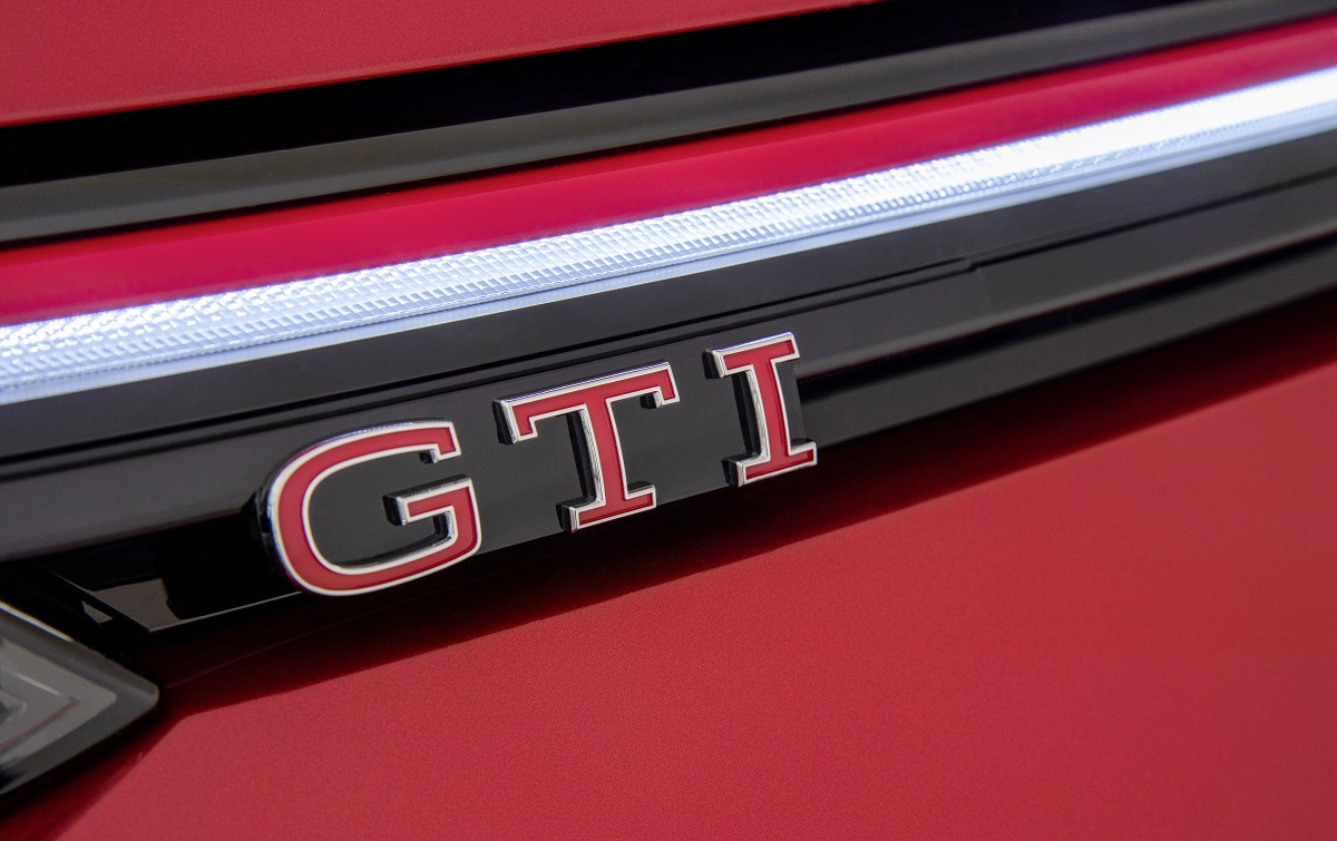 2020日内瓦车展—经典潮钢砲 八代VW Golf GTI